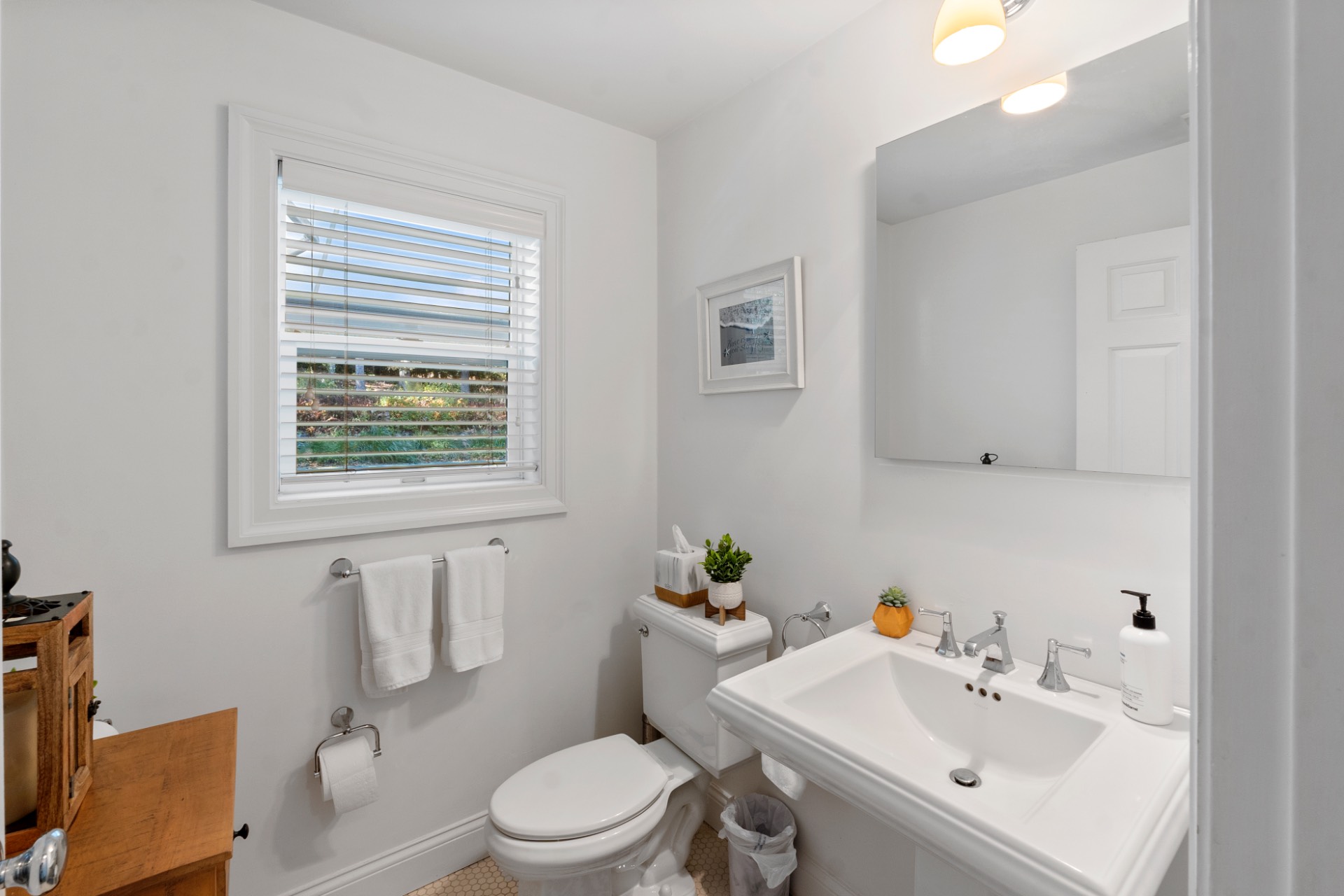 23 STONEY HILL RD