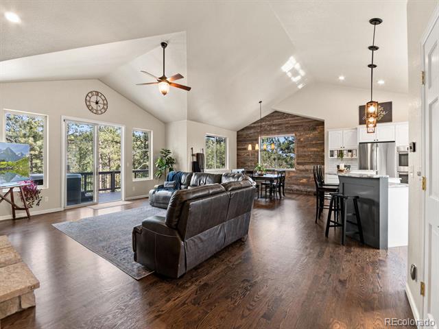 3109 Moonshadow Lane