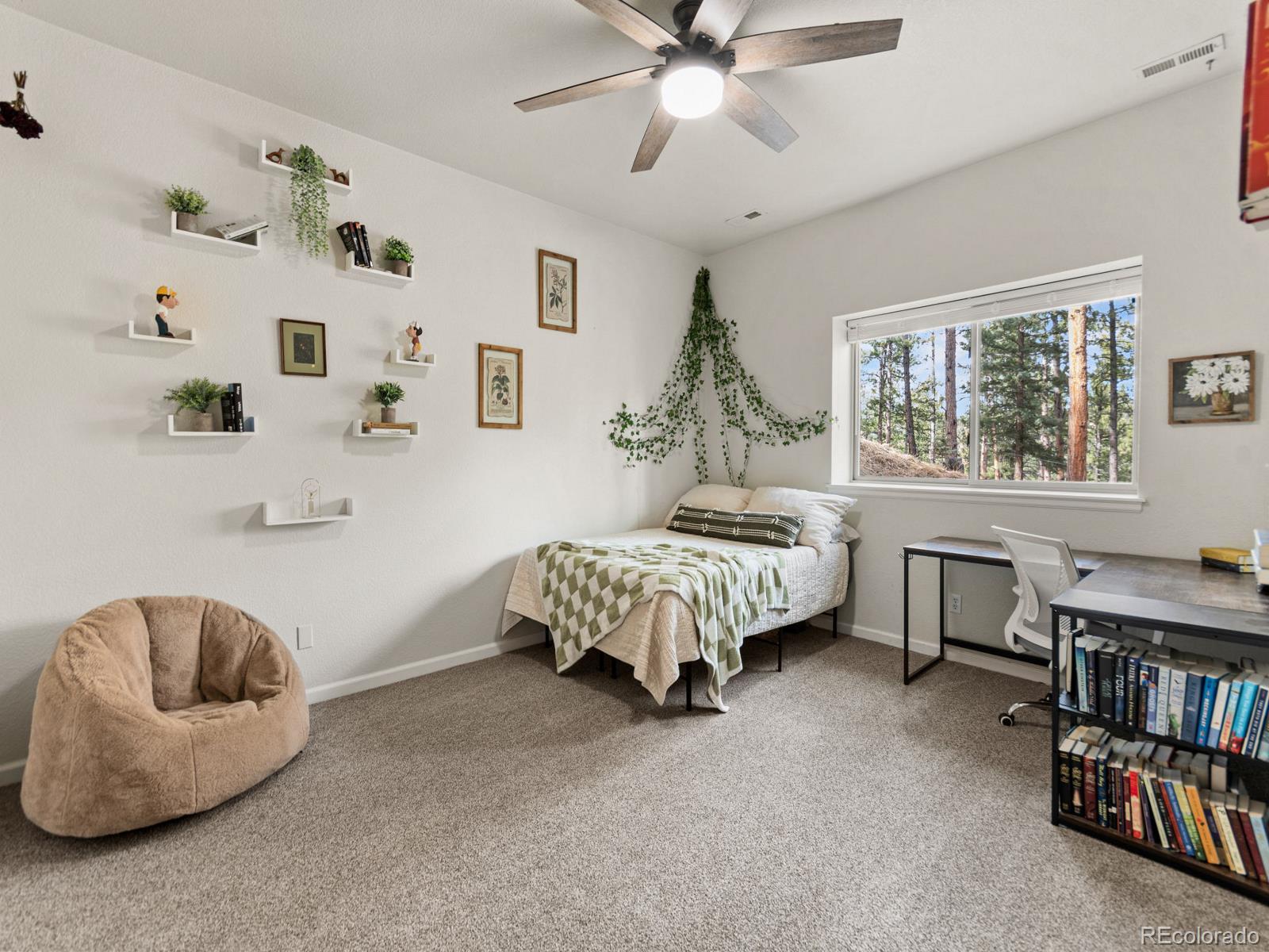 3109 Moonshadow Lane