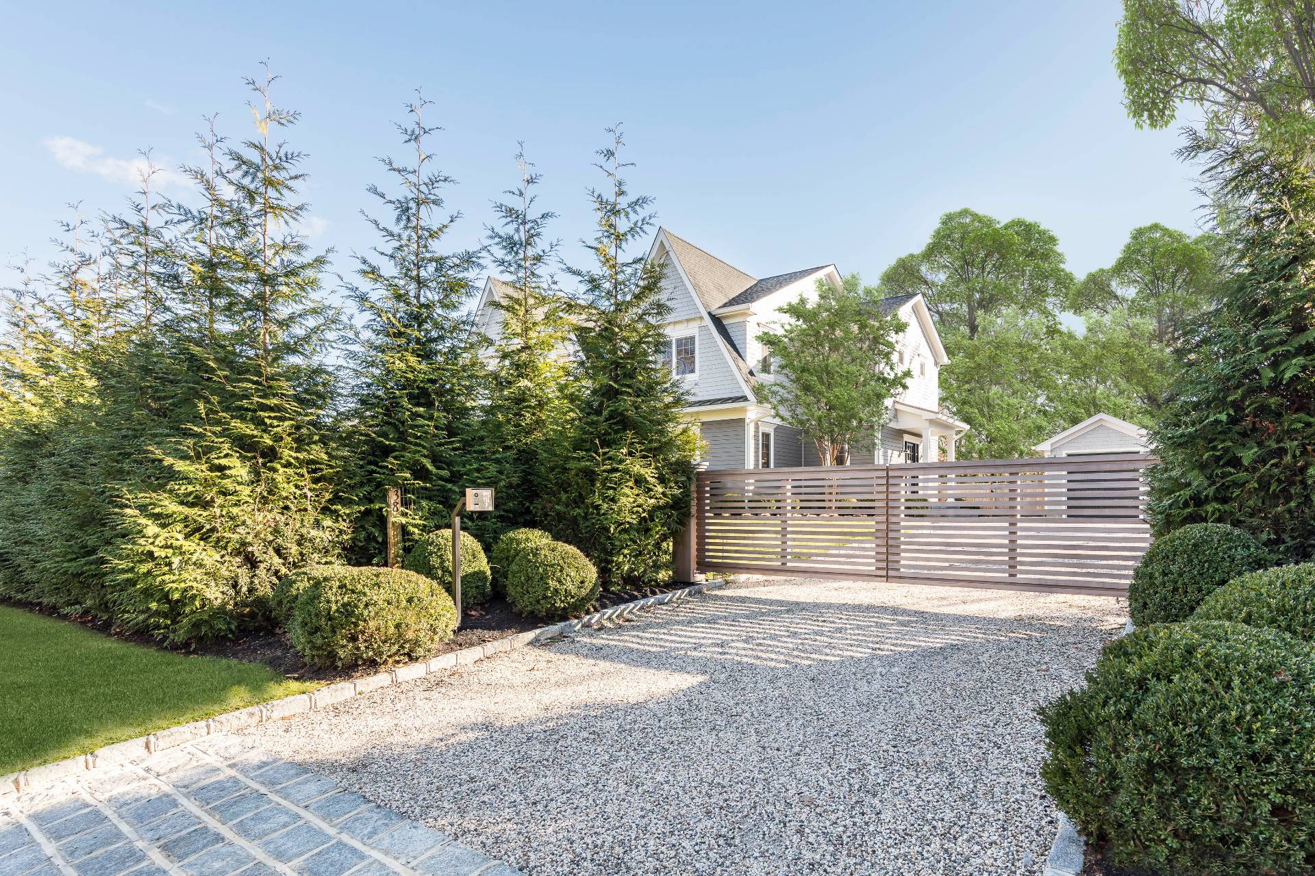 38 Edwards Ave