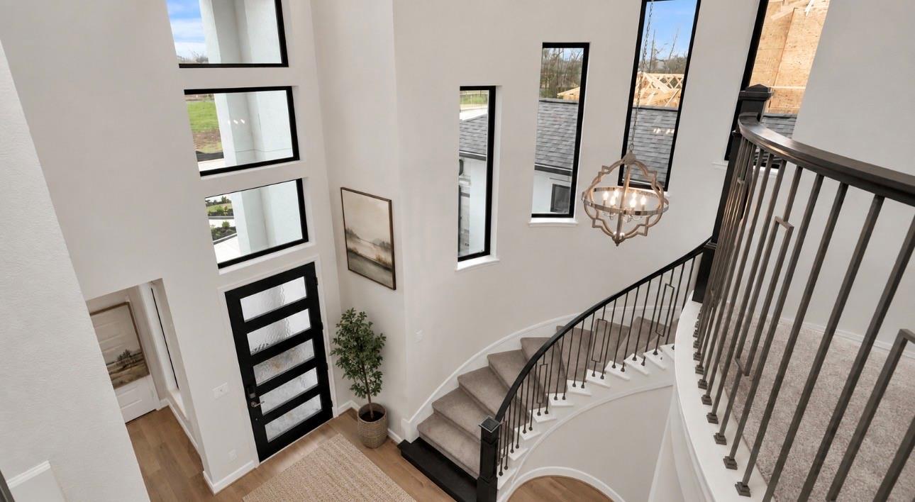8915 Orchard Cove