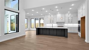 8915 Orchard Cove
