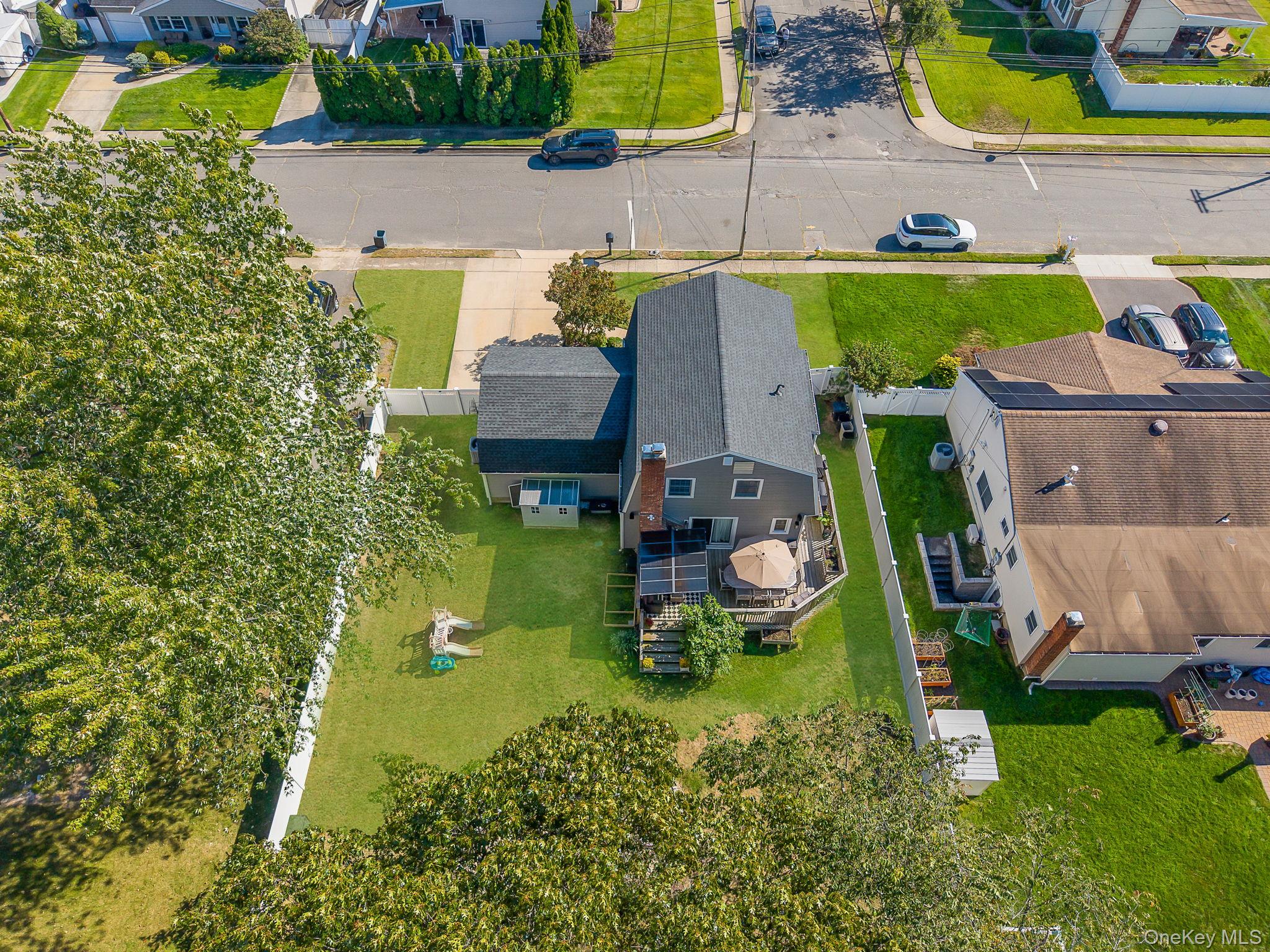 41 Hy Place