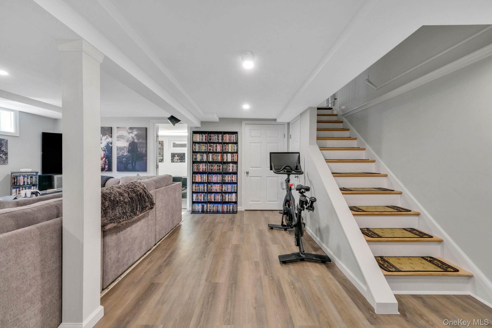 41 Hy Place