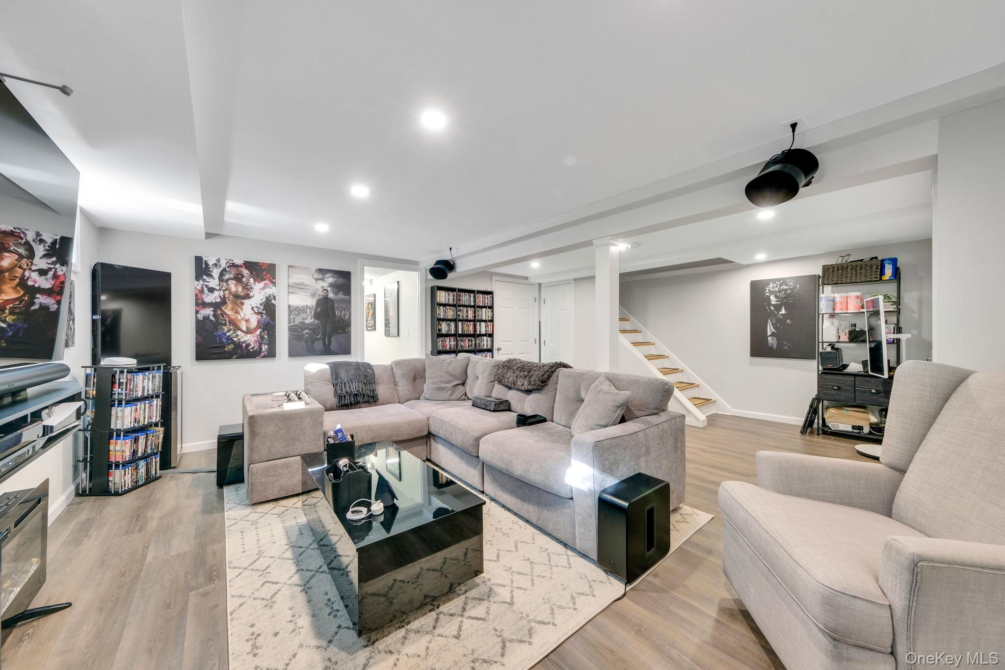 41 Hy Place