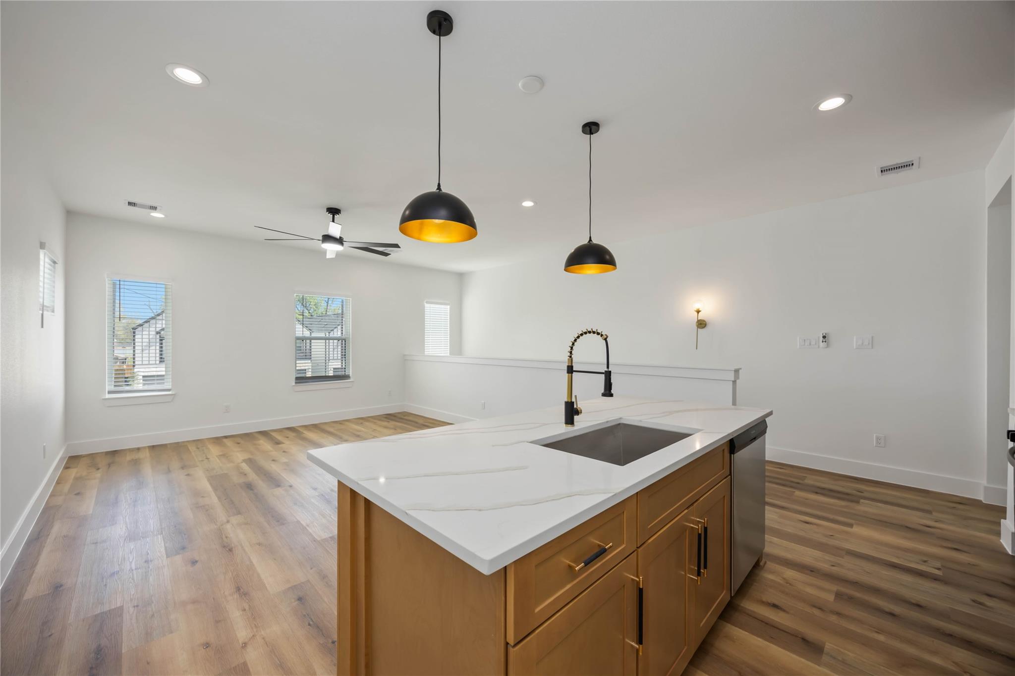 7911 Cora St Unit: A/B