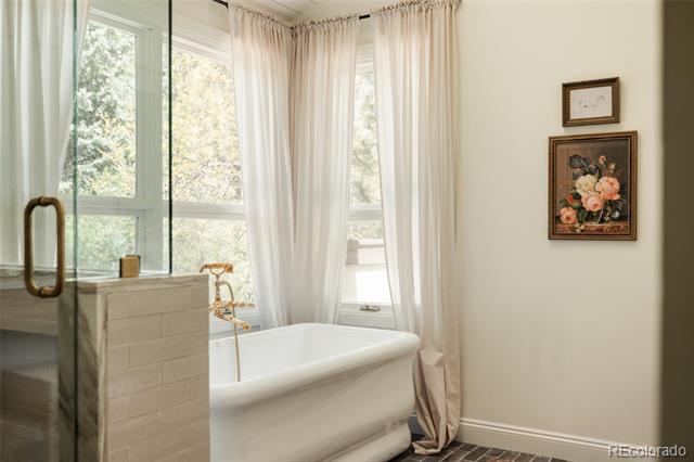 24 Spyglass Drive