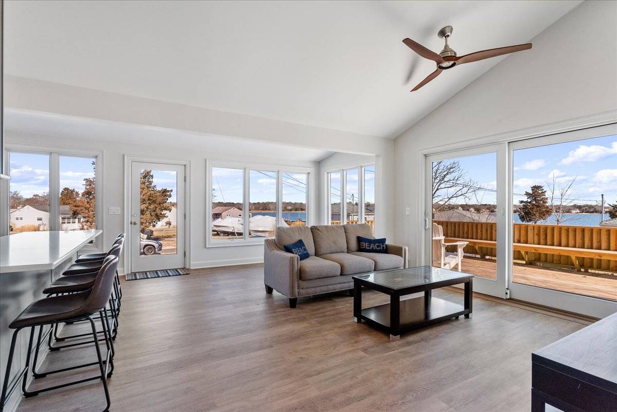 73 W. Tiana Road Unit: 11