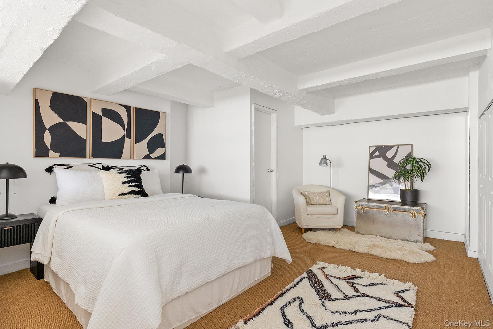 529 W 42nd Street Unit: 1B