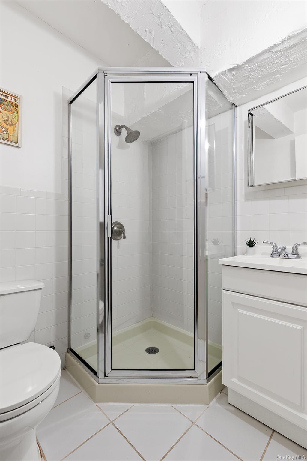 529 W 42nd Street Unit: 1B