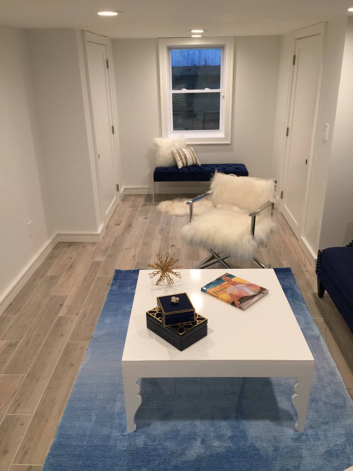 77 HUNTINGTON CRSSWY