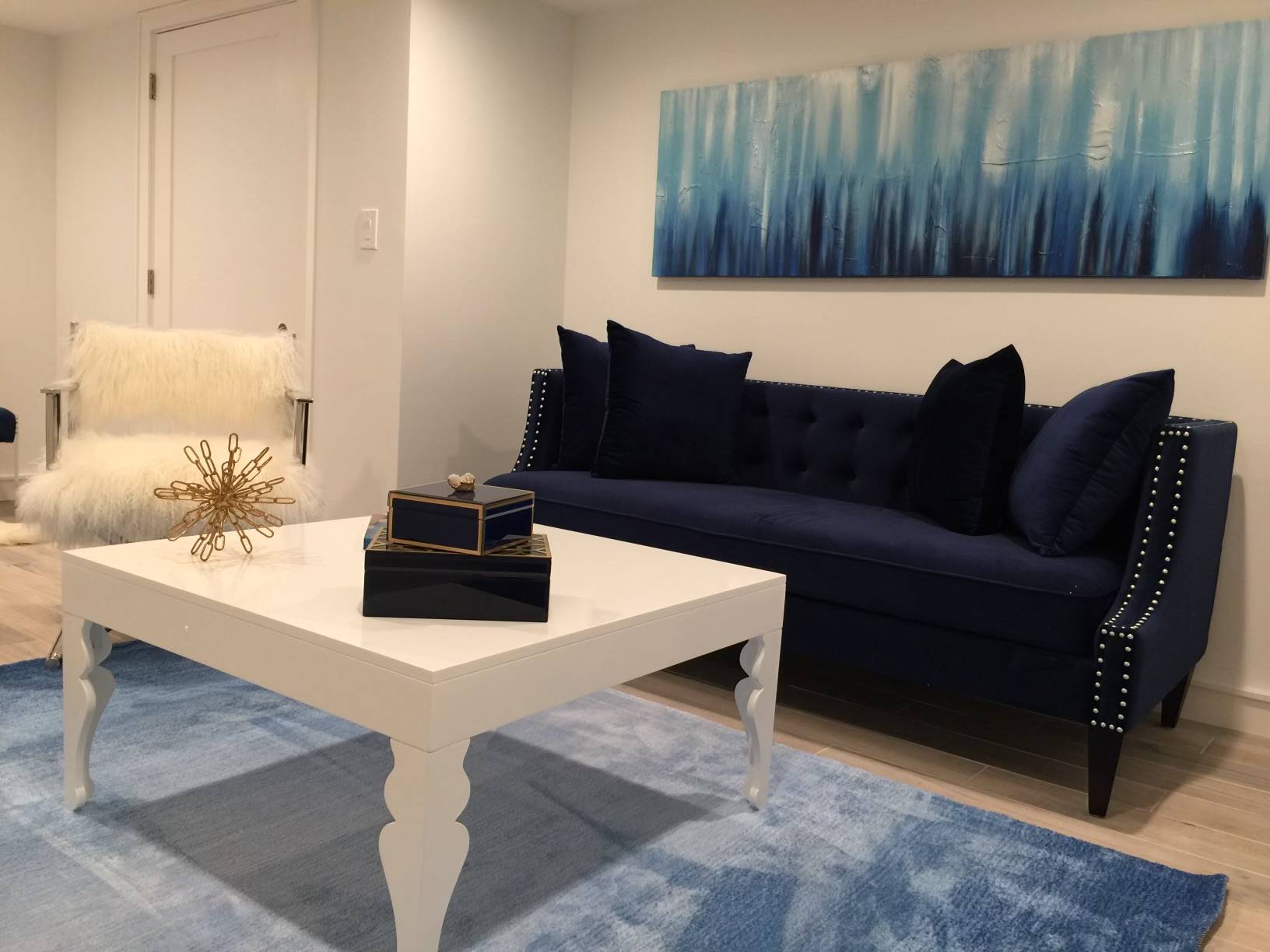 77 HUNTINGTON CRSSWY