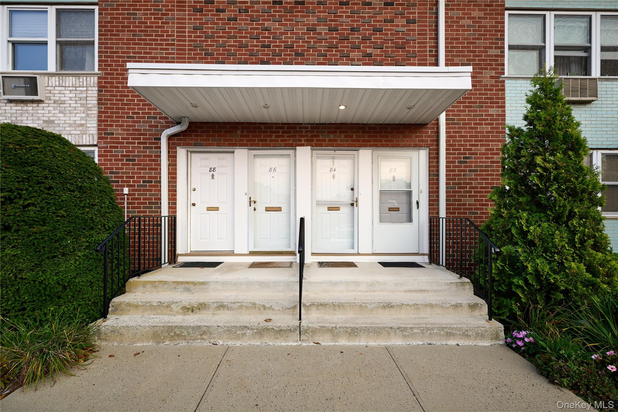 86 Farber Drive Unit: 86