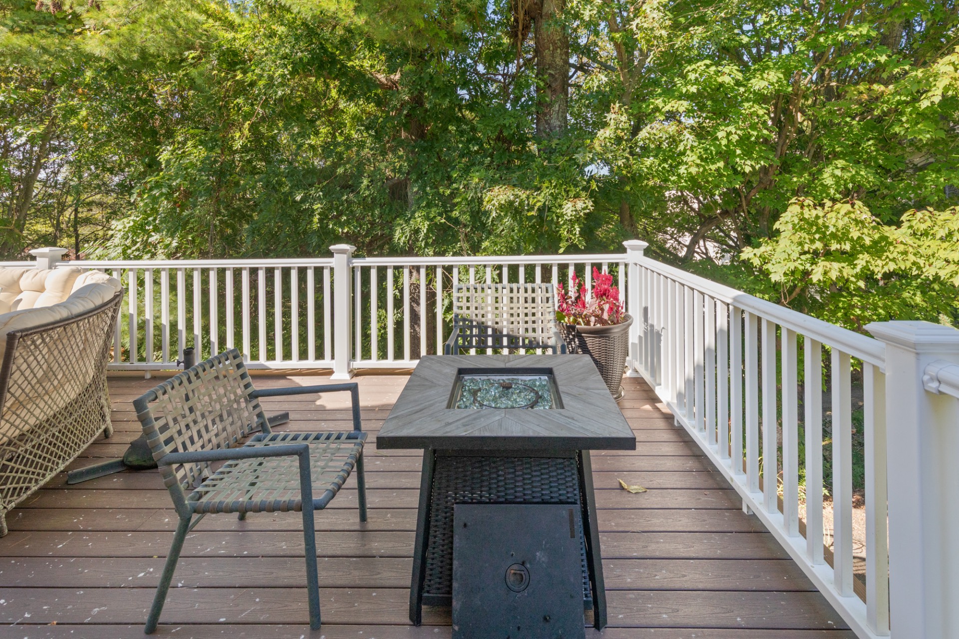 73 HIGHVIEW DR