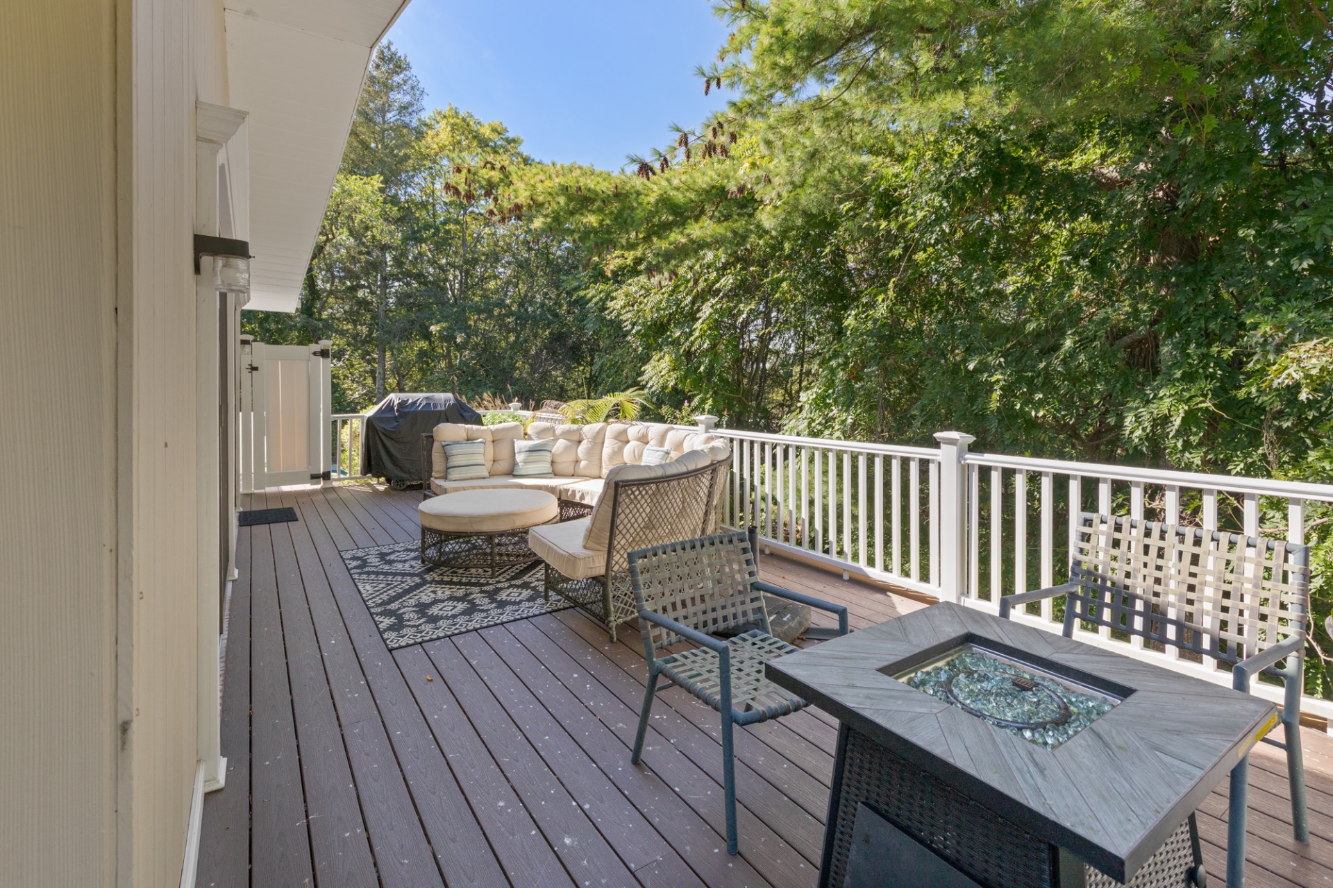 73 HIGHVIEW DR