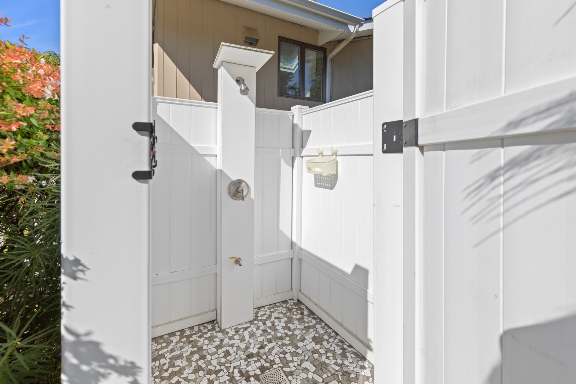 73 HIGHVIEW DR