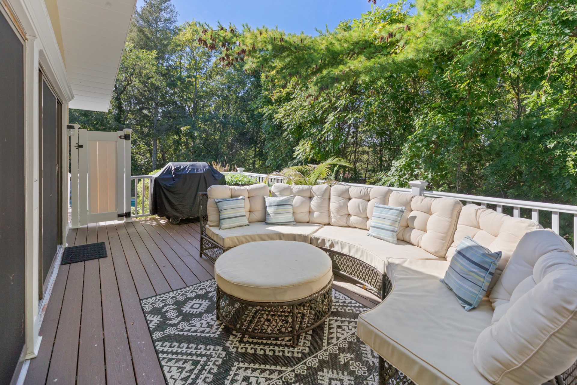 73 HIGHVIEW DR