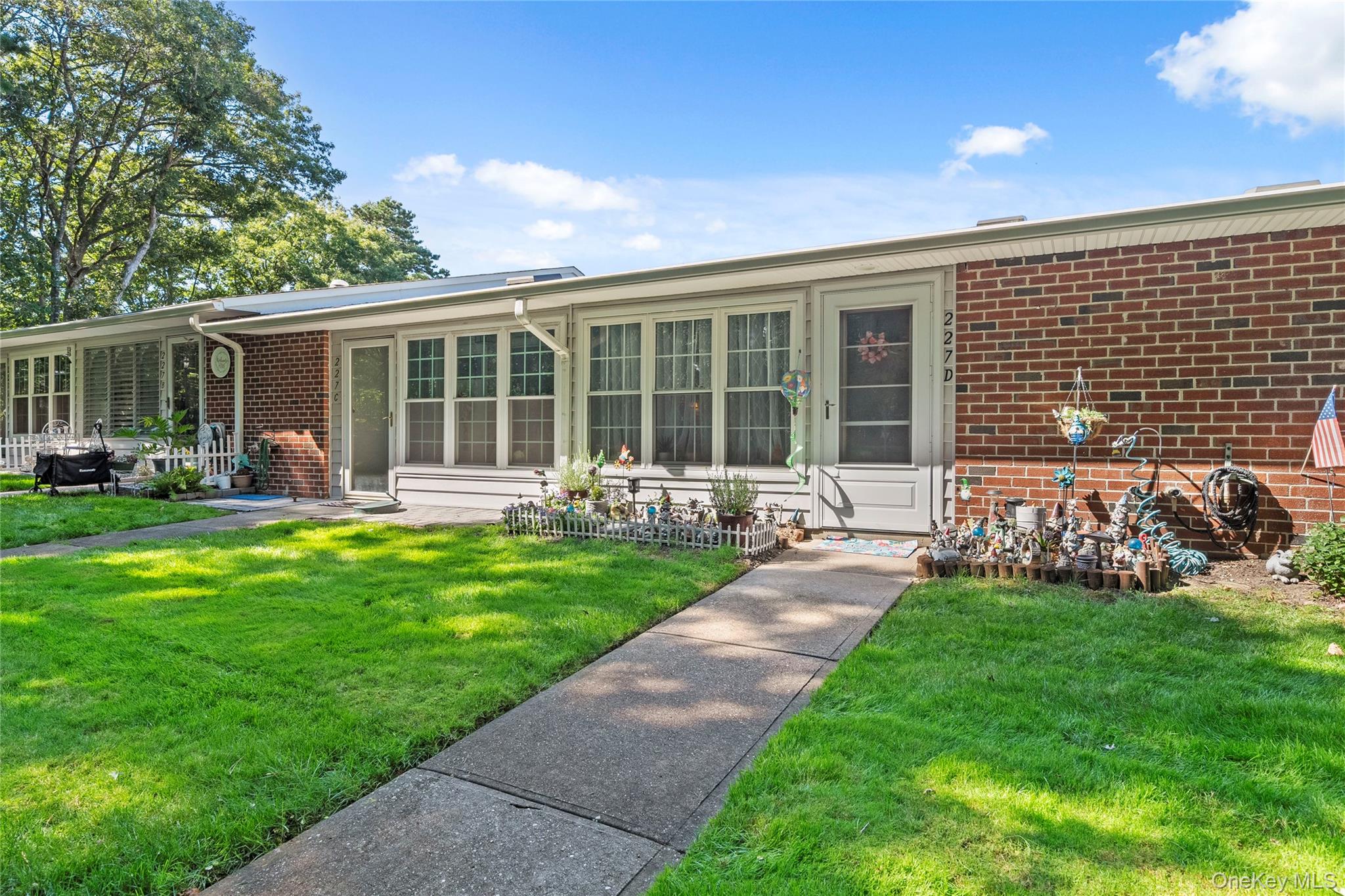 227 Blackpool Court Unit: D