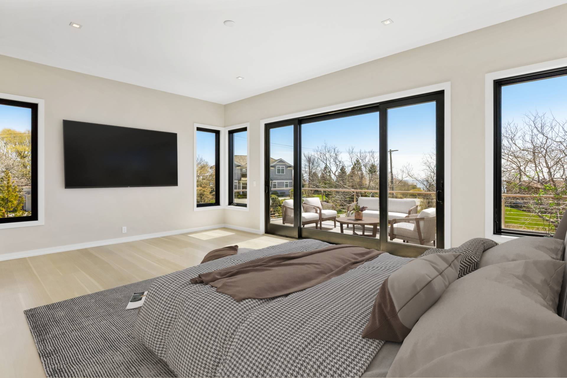 24 Hamilton Drive