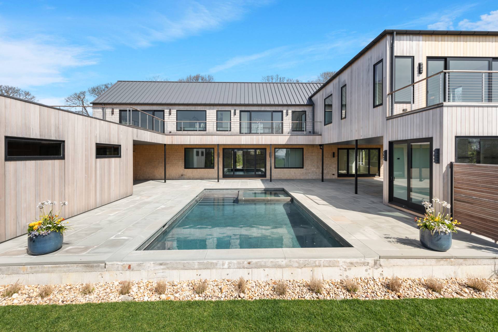 24 Hamilton Drive