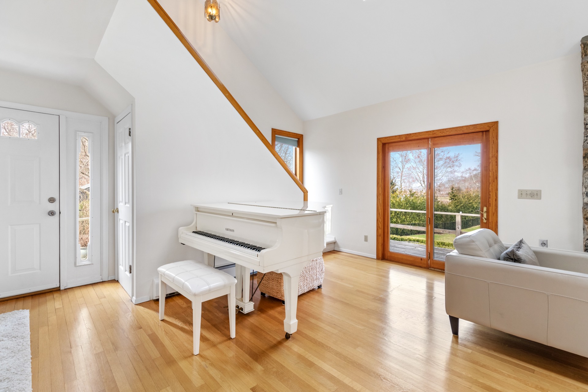 18 NOYAC HARBOR ROAD