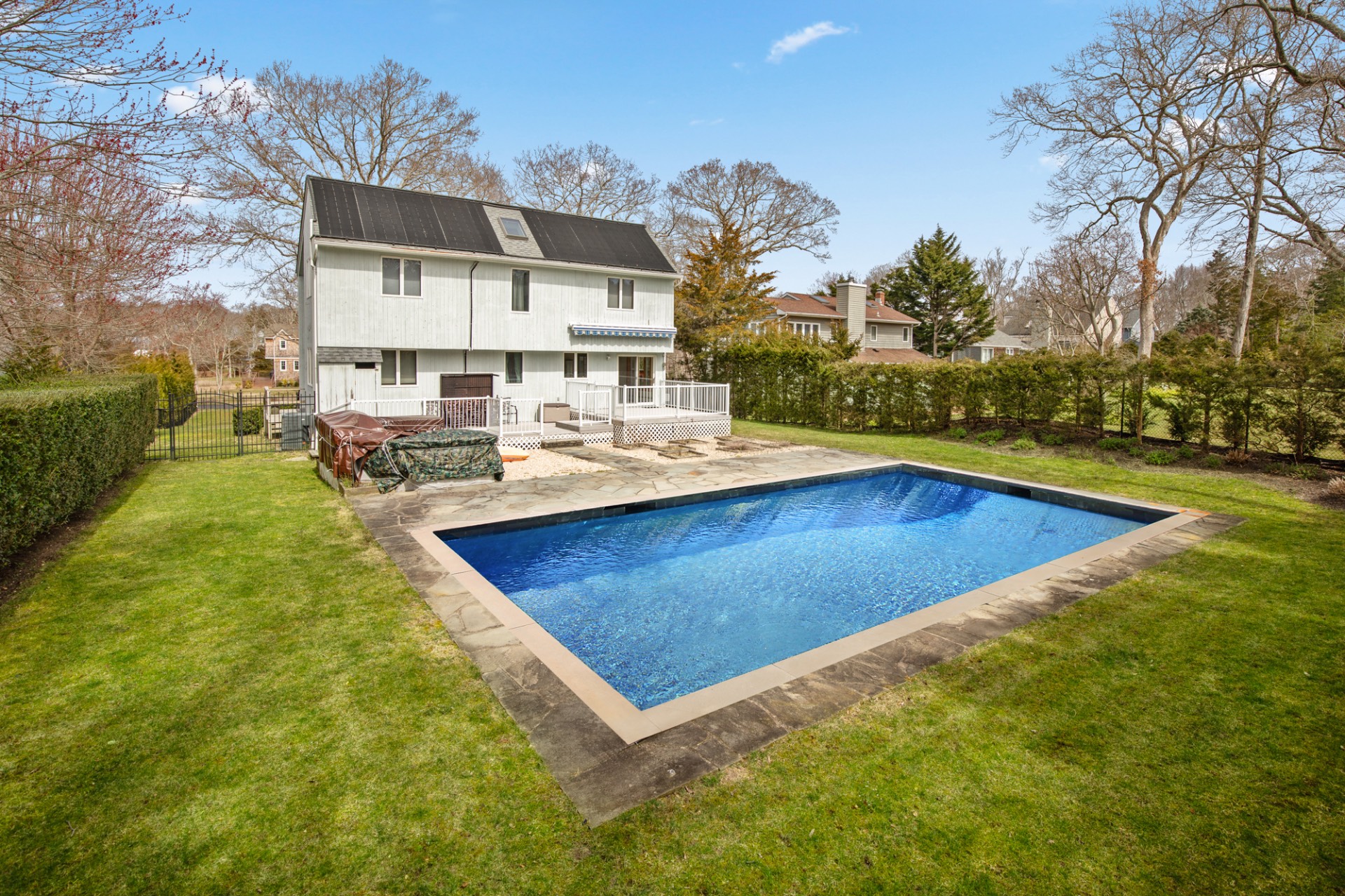 18 NOYAC HARBOR ROAD