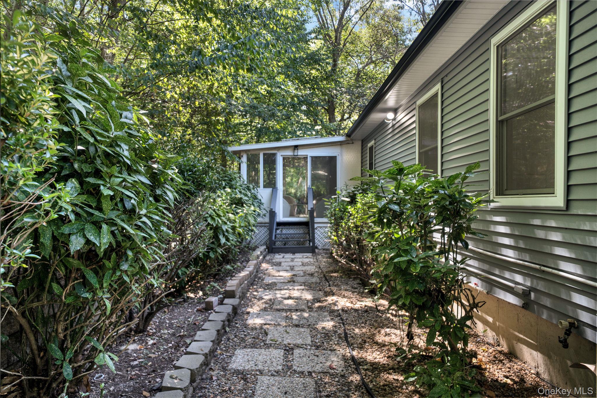 644A Bread And Cheese Hollow Road