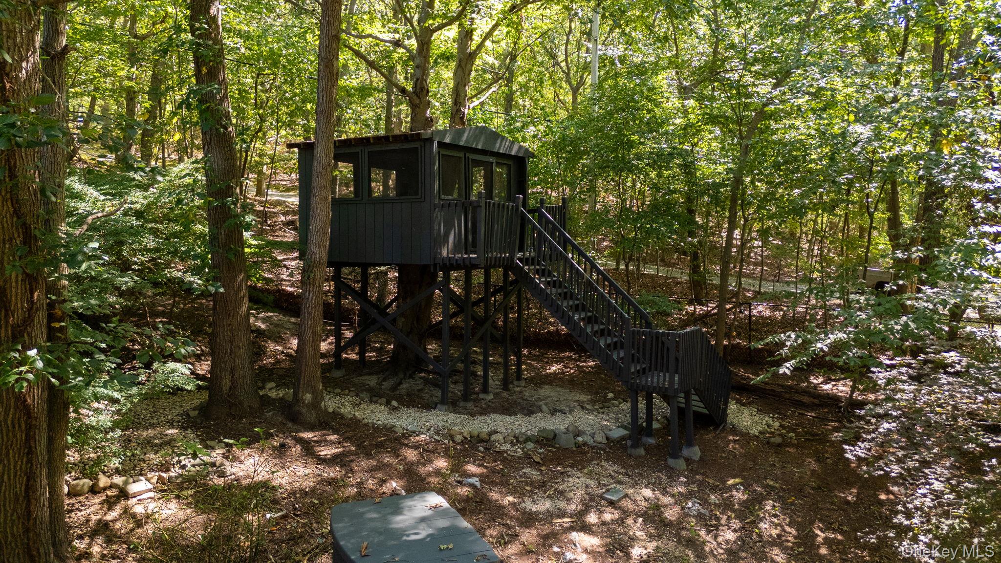 644A Bread And Cheese Hollow Road