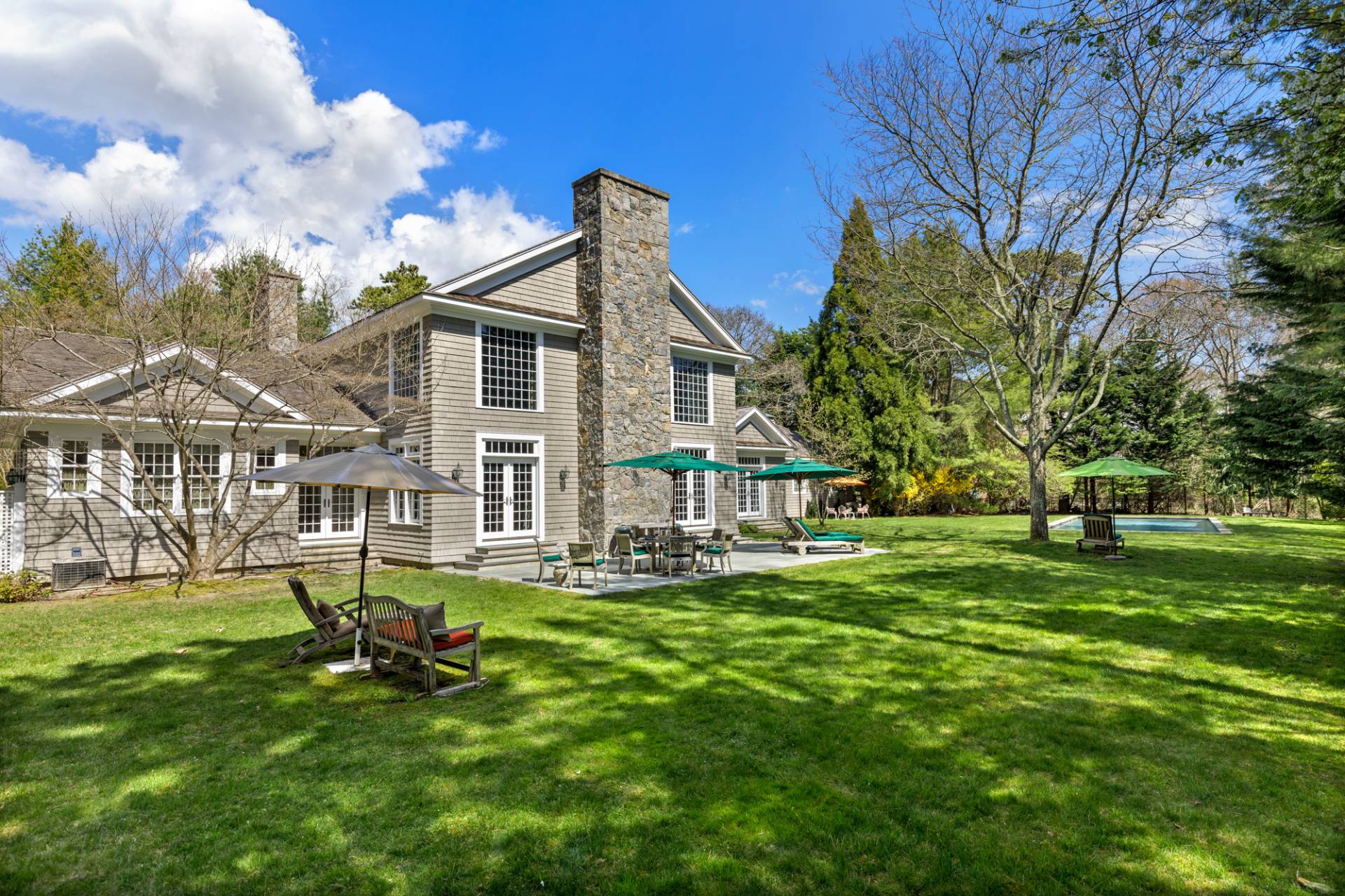 8 Old Point Road