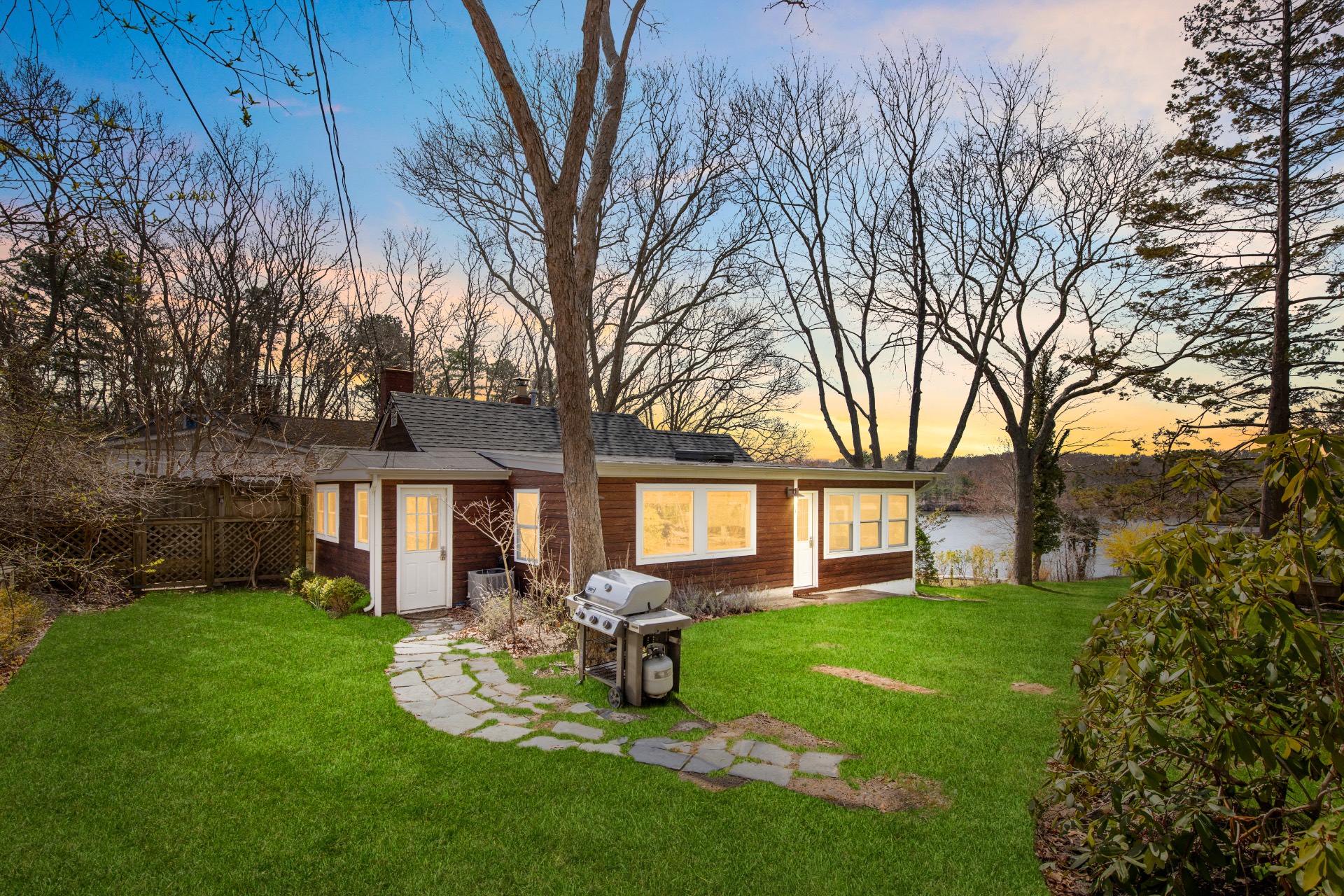 22 The Parkway, Cottage #1