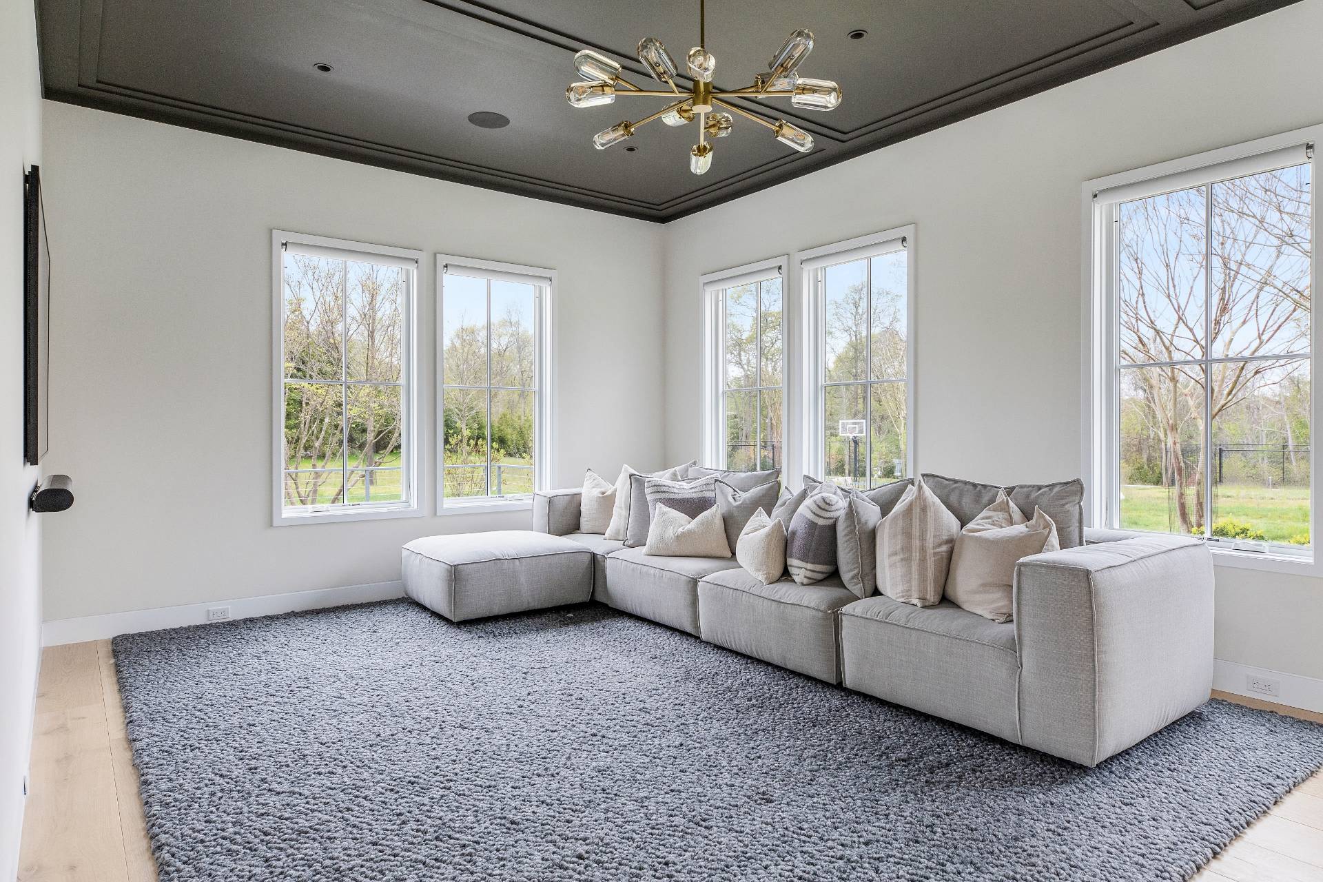 2538 Noyack Rd, Sag Harbor, NY 11963