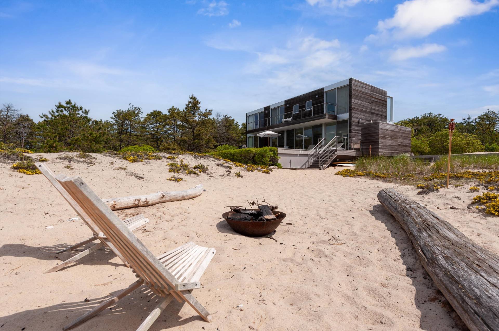 2 Mitchell Dunes Ln