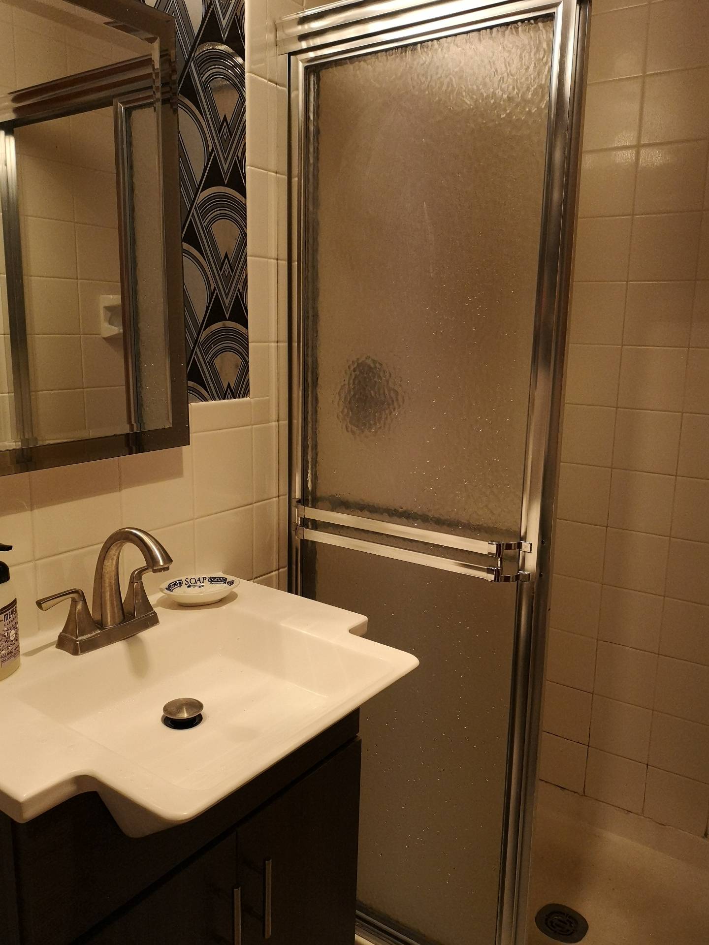 82 HILDRETH ST (Lower Apartment)