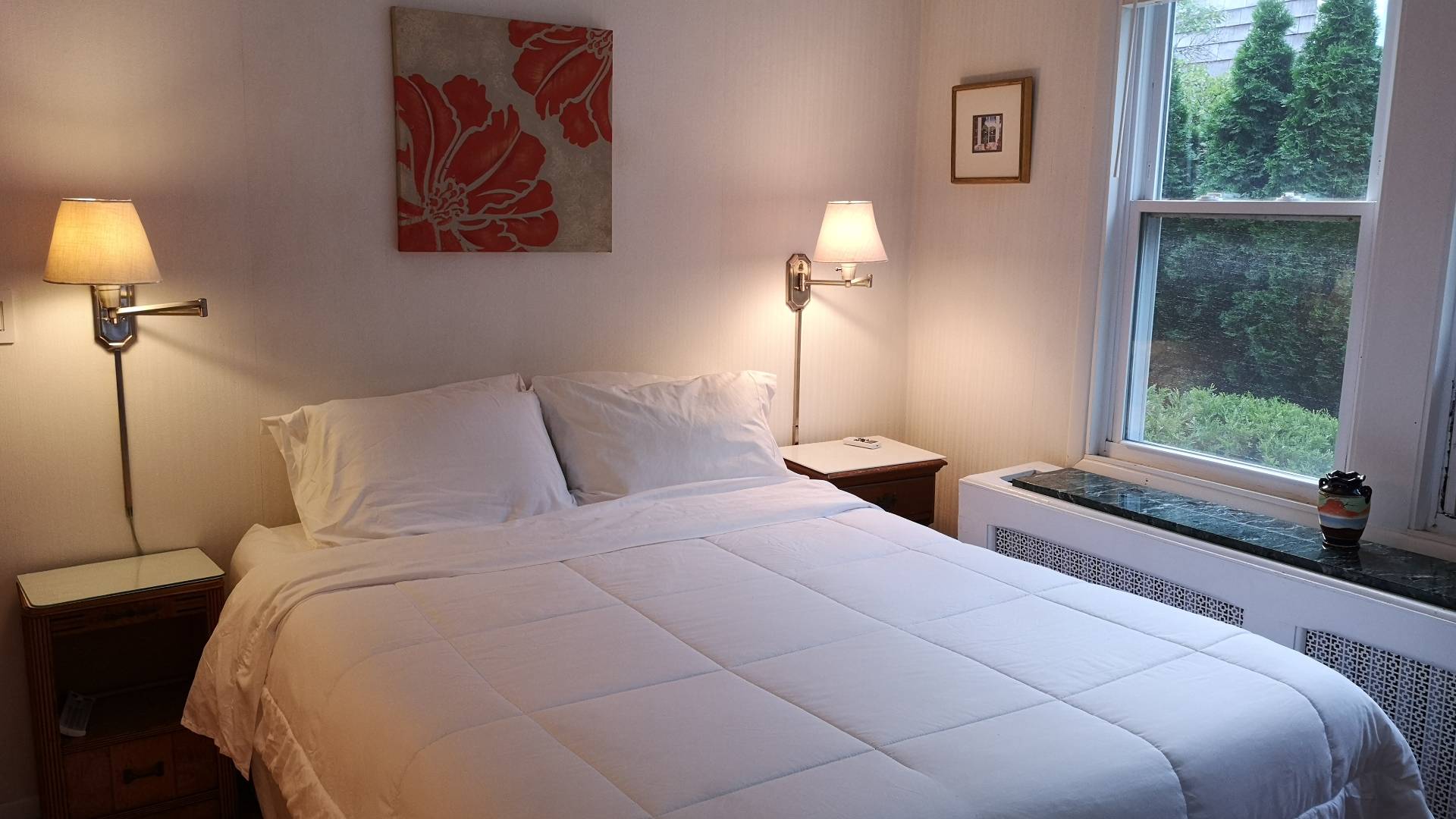 82 HILDRETH ST (Lower Apartment)