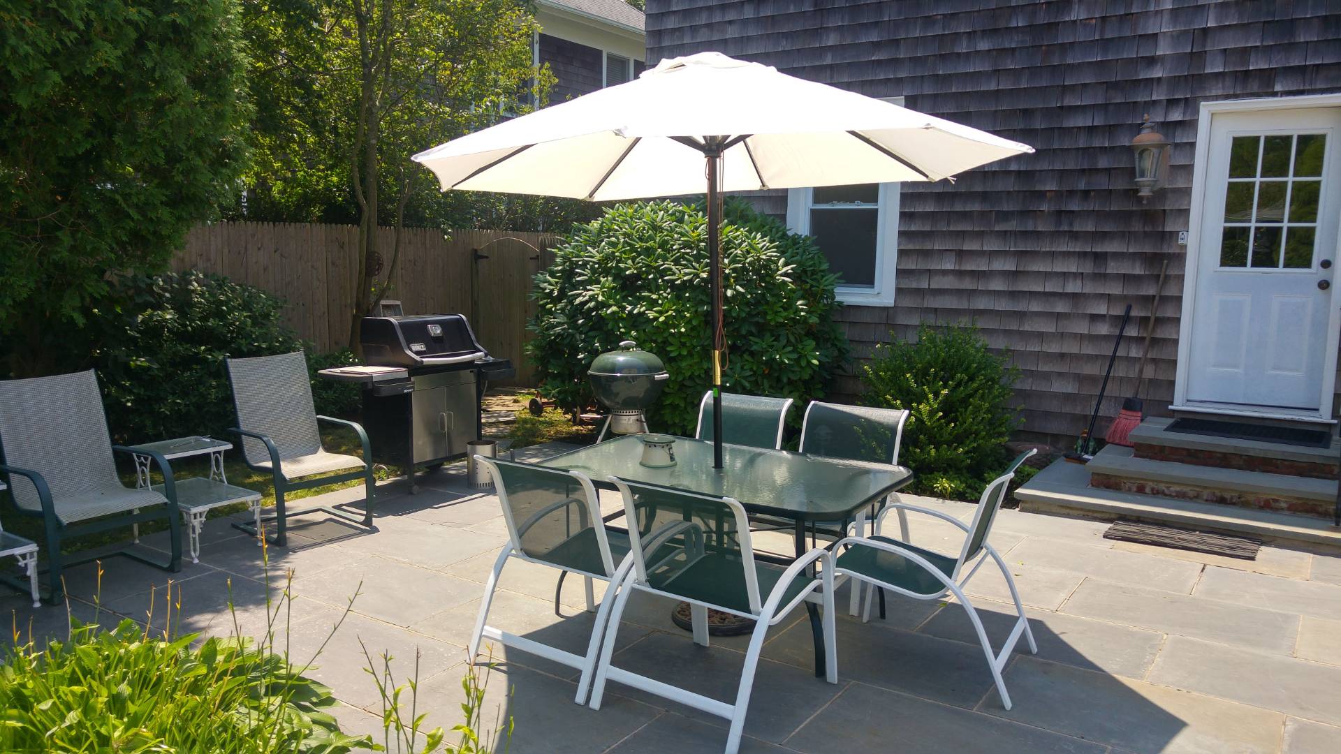 82 HILDRETH ST (Lower Apartment)