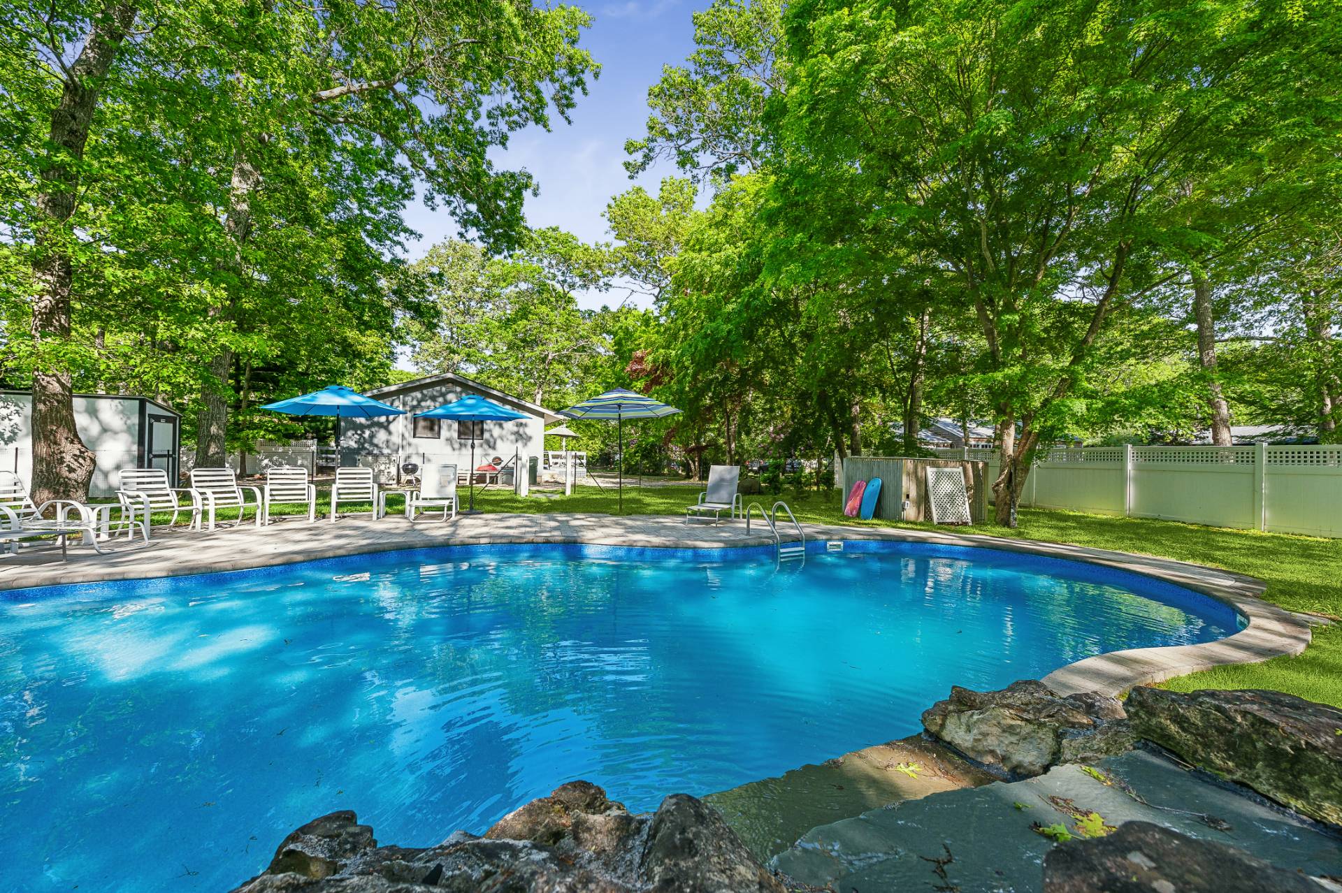230 NORFOLK DR
