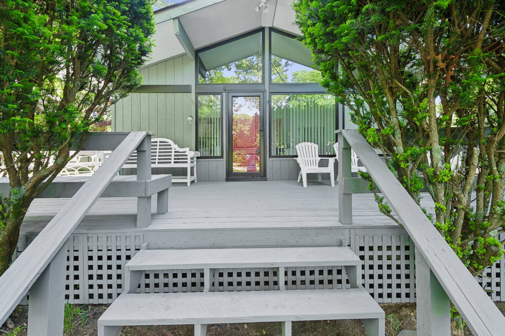 230 NORFOLK DR