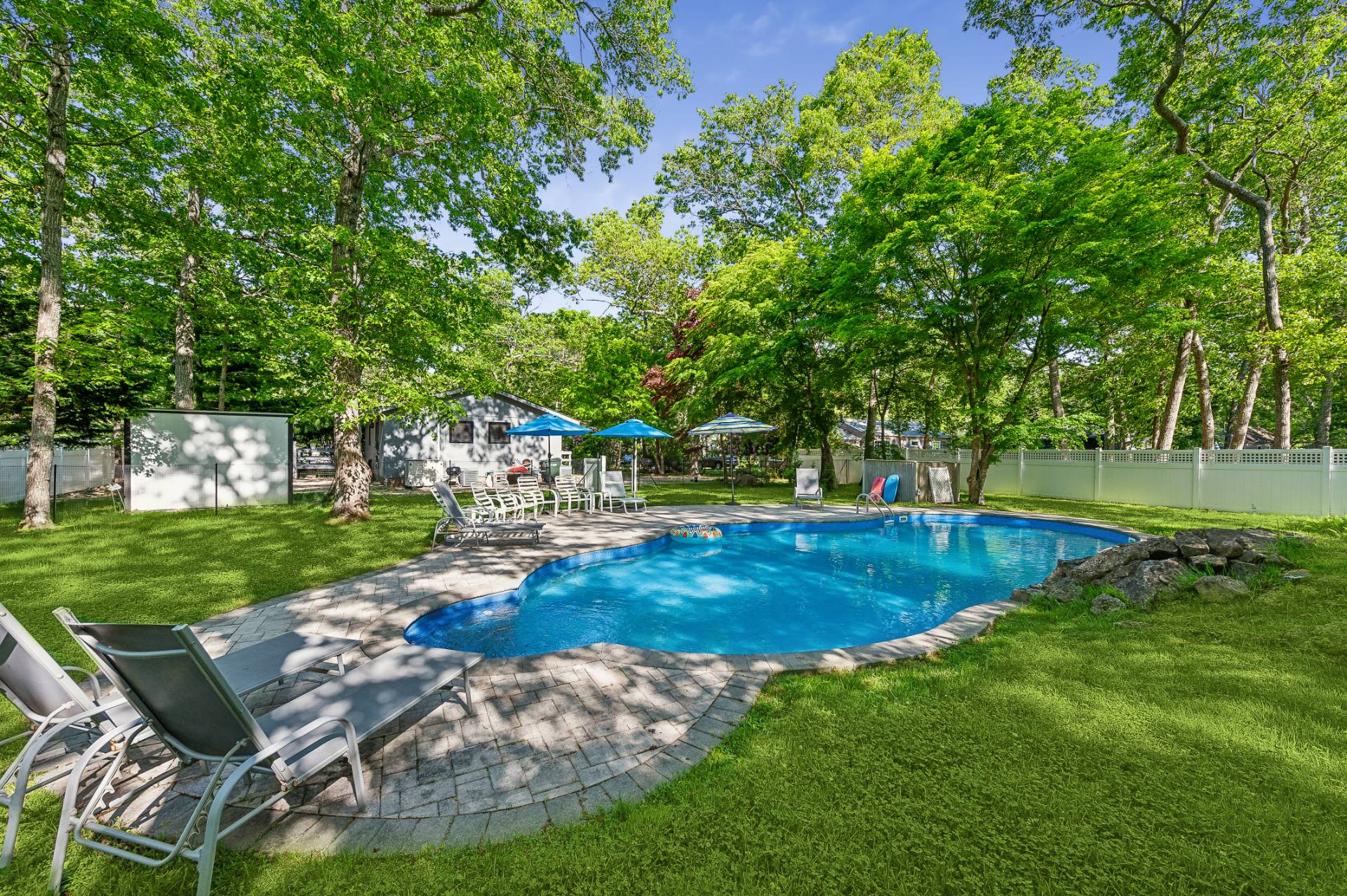 230 NORFOLK DR