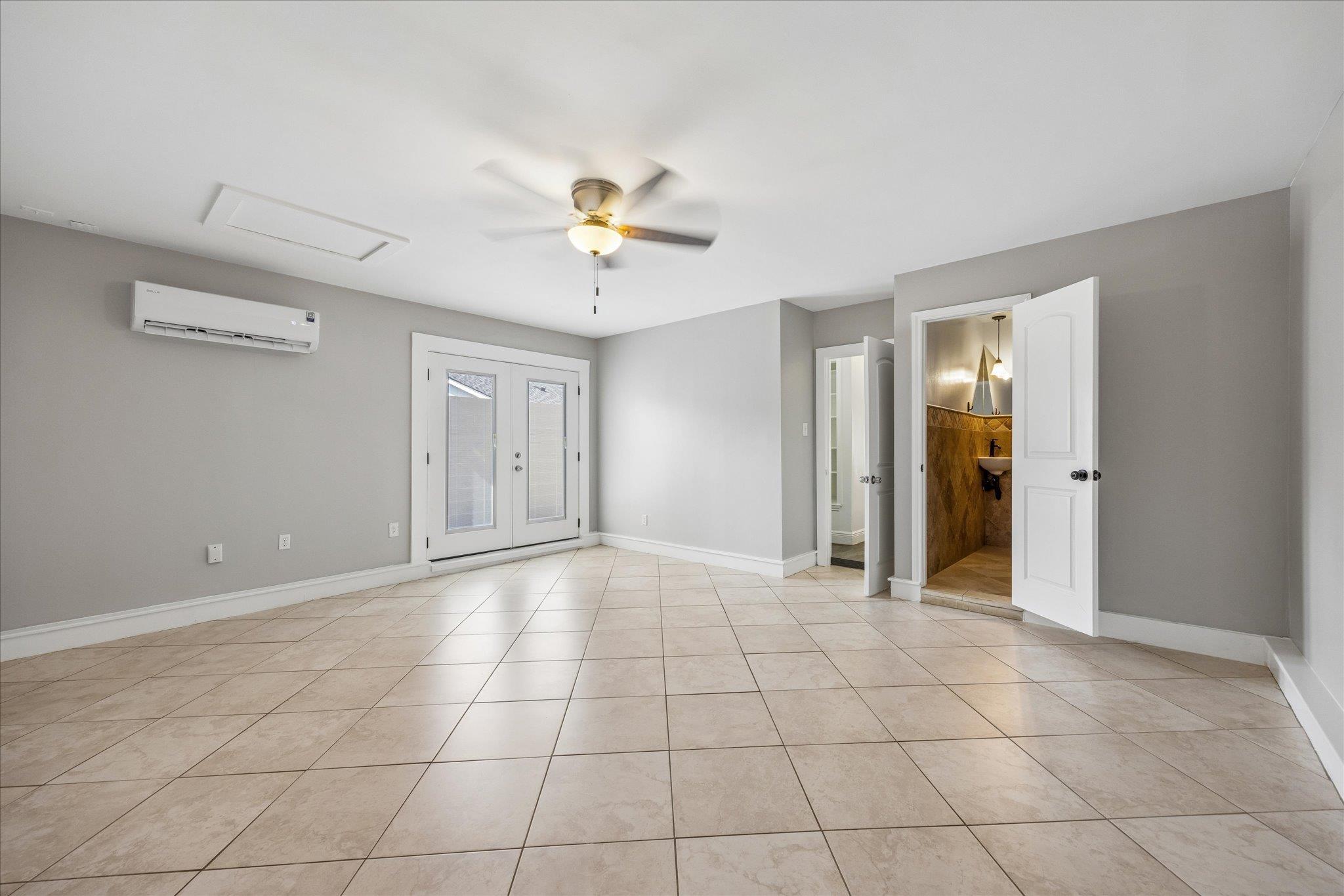 7905 & 7907 Tiffany DR
