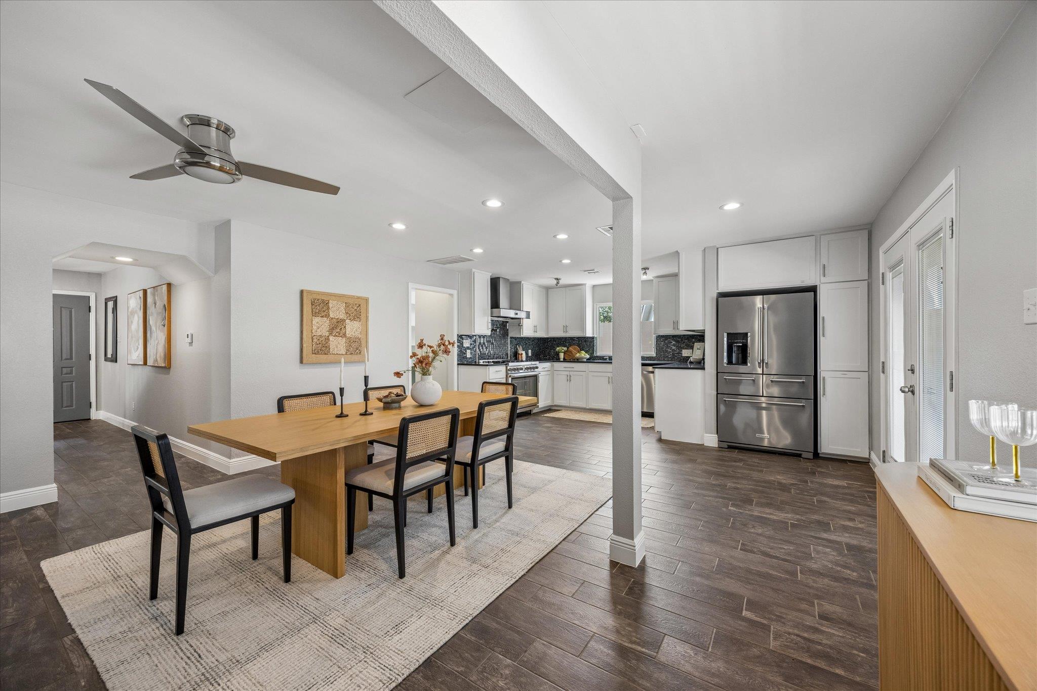 7905 & 7907 Tiffany DR