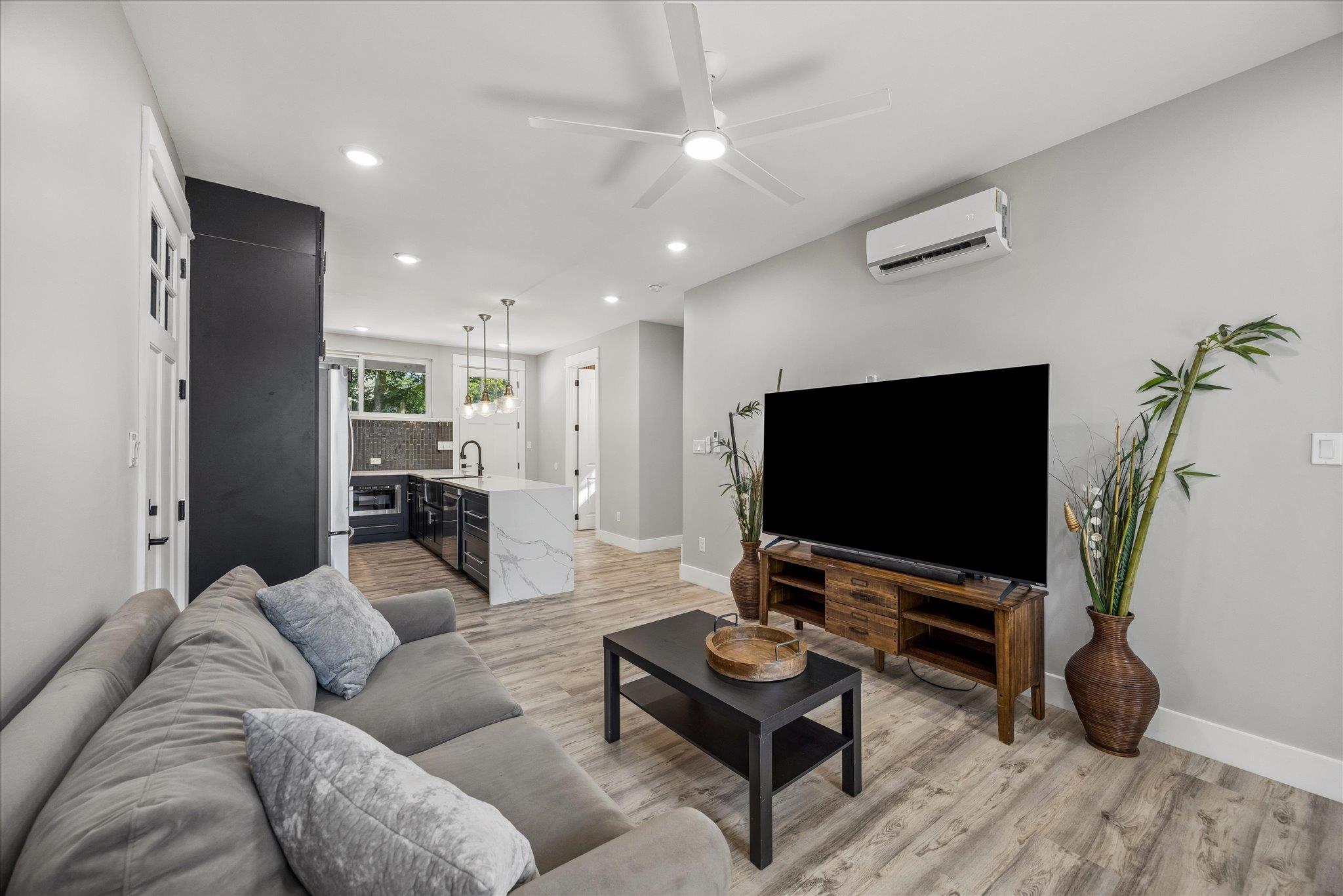 7905 & 7907 Tiffany DR