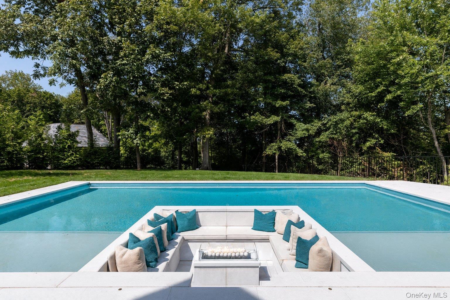 28 Earle Drive