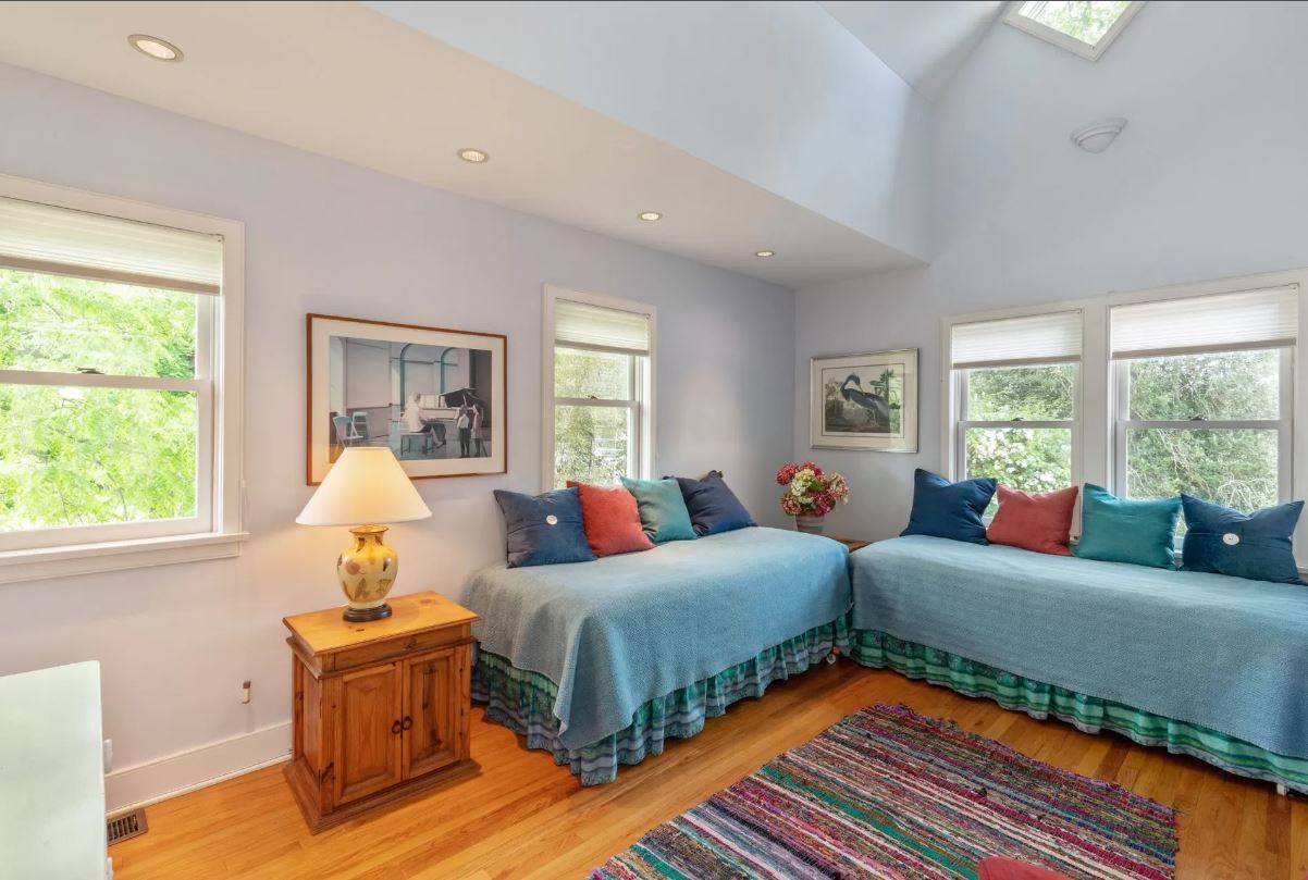 69 FRESH POND RD
