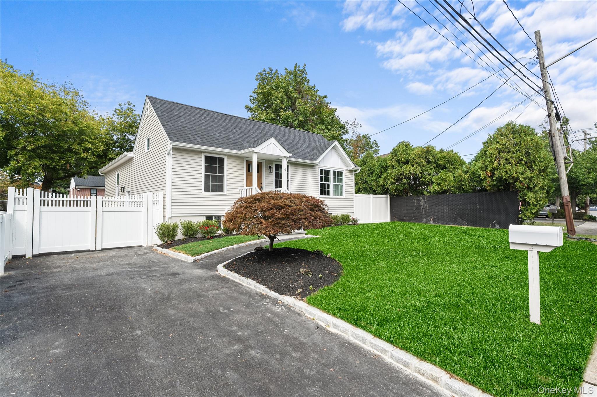 6A Cleveland Street