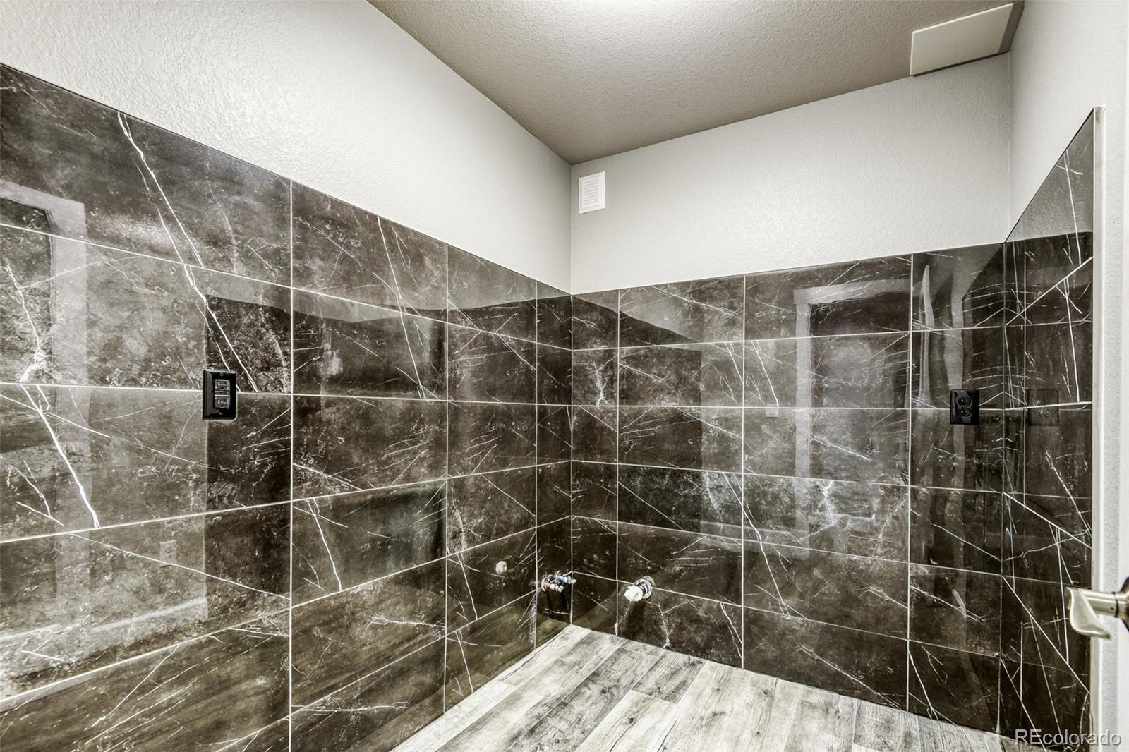 24357 E Fremont Drive