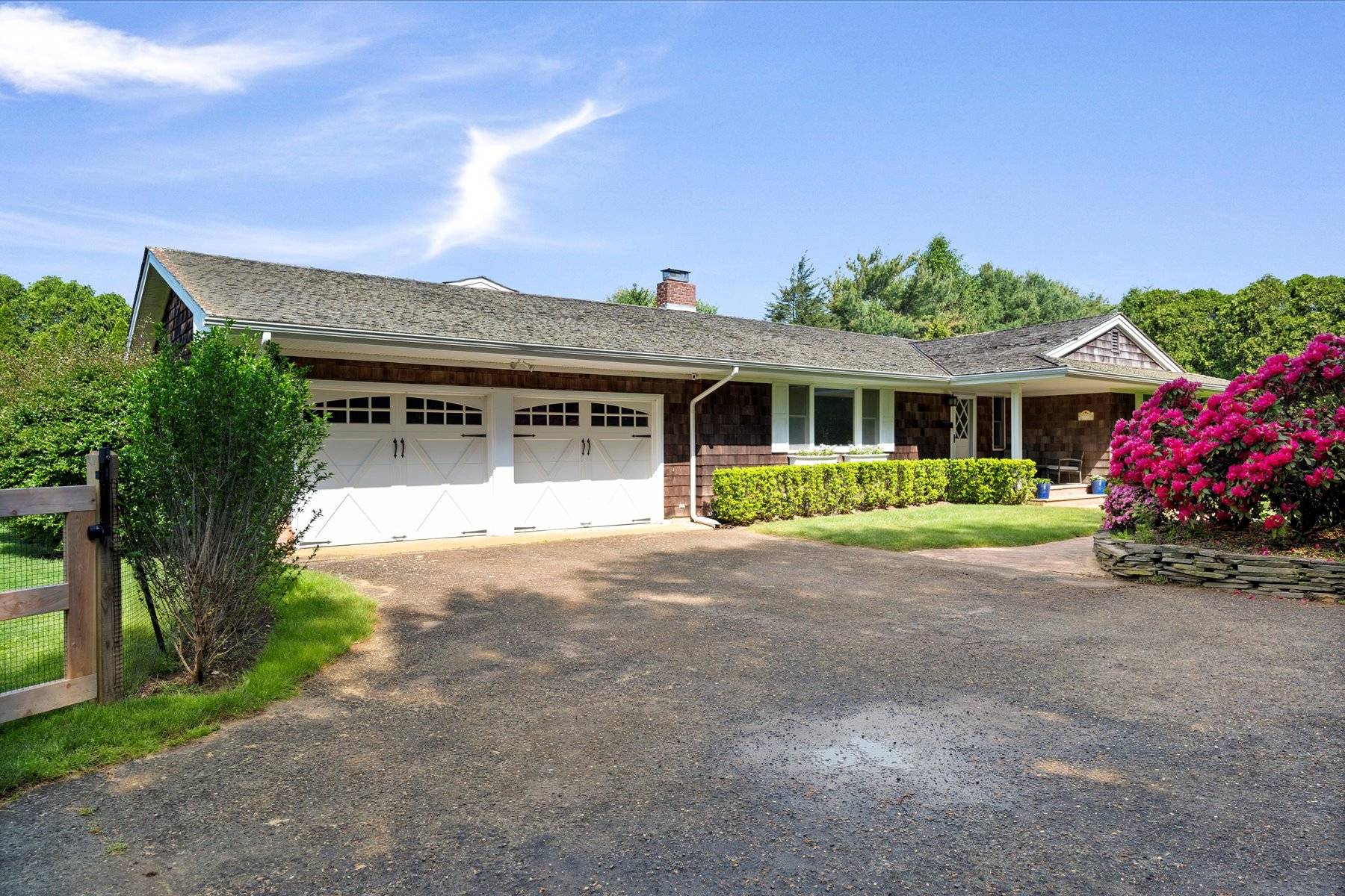 37 JOHNNY LN