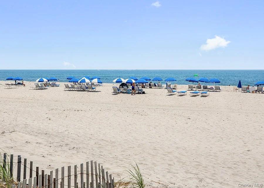 231 Dune Road Unit: 908 & 909