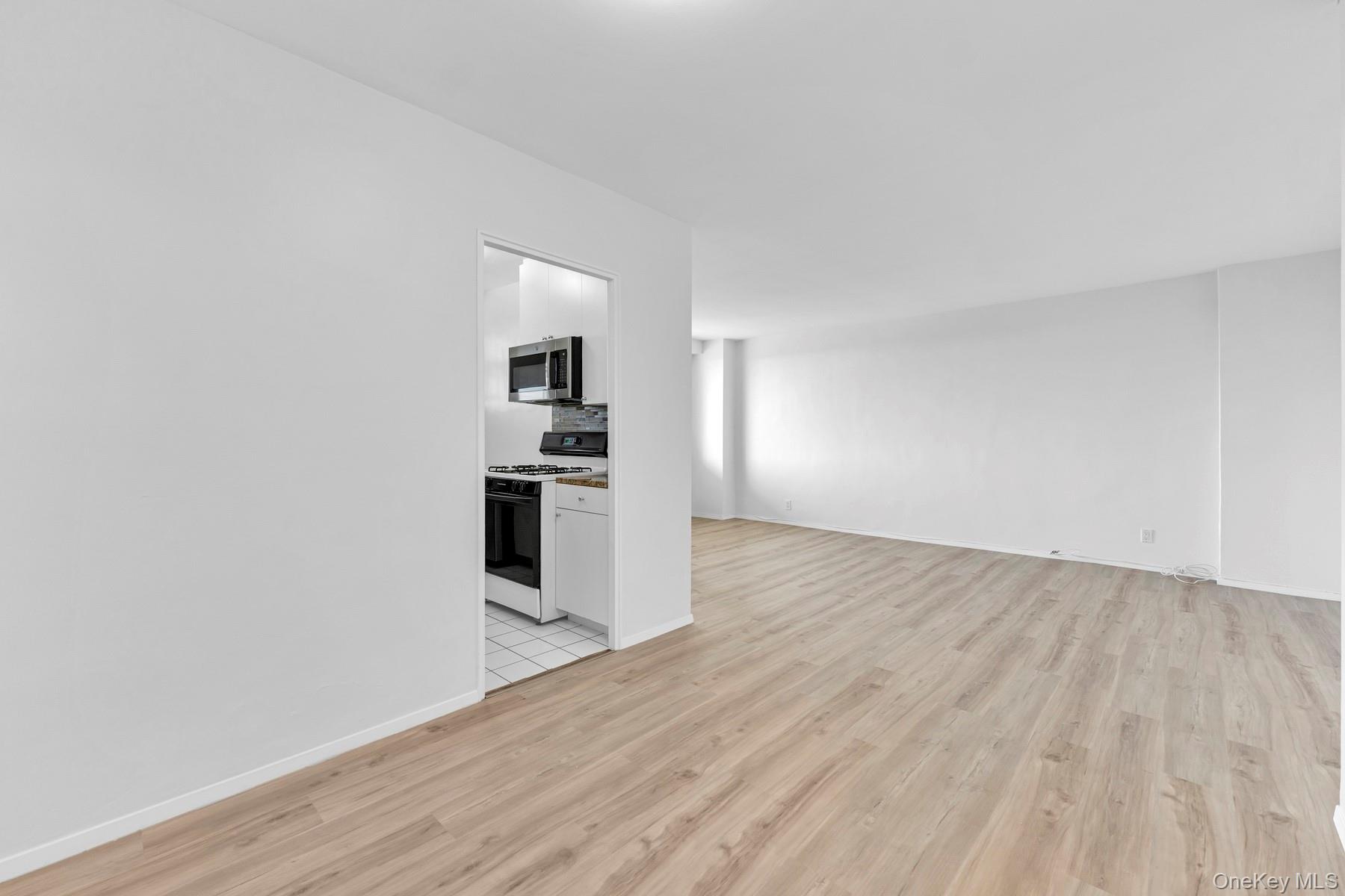 5700 Arlington Ave Unit: 10D