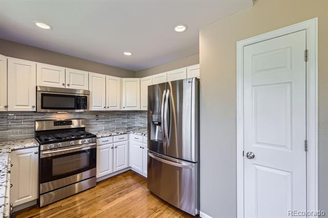 9916 Spring Hill Lane