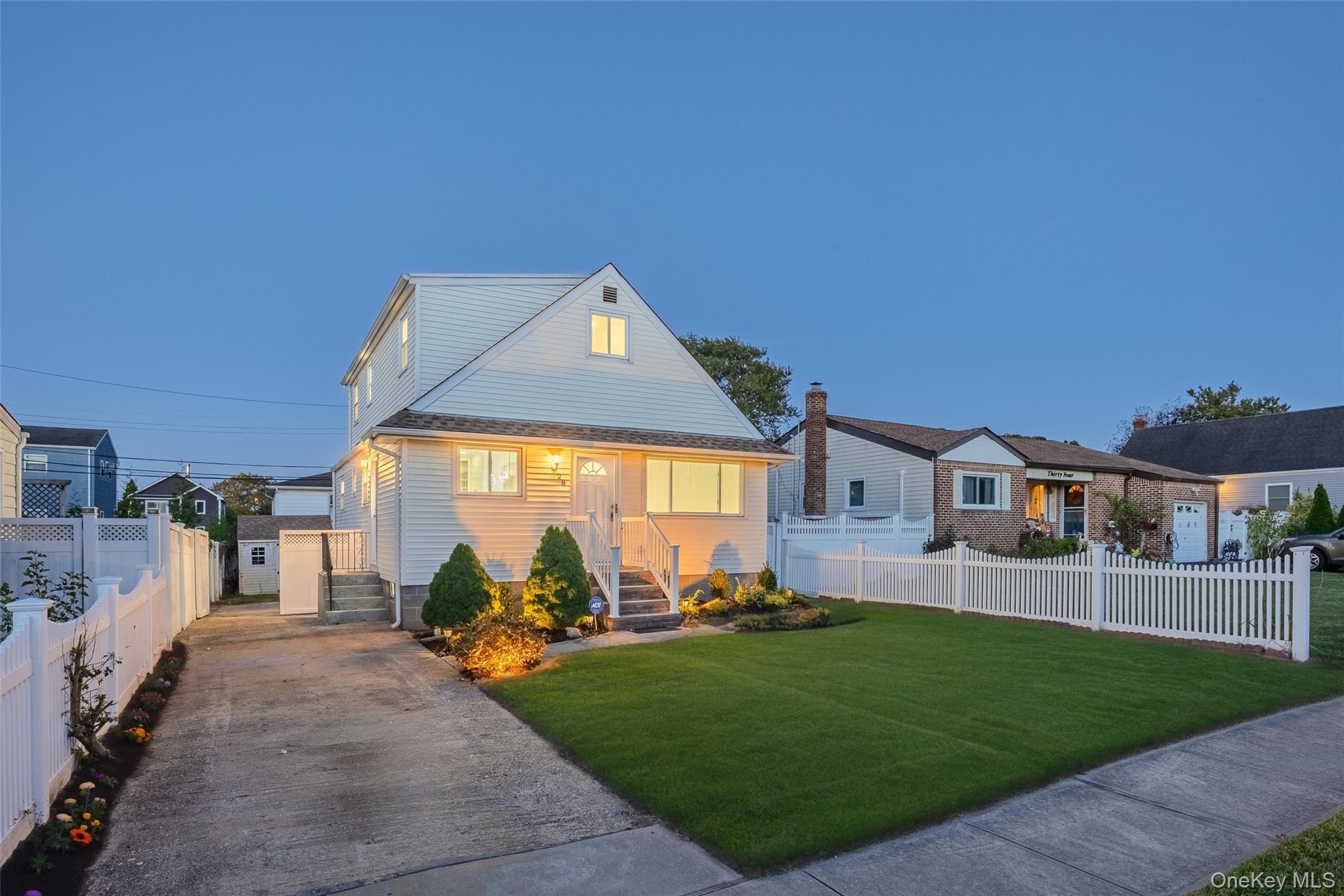 28 Riviera Parkway
